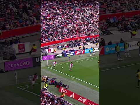 This Ajax set-piece routine deserved more! 👏