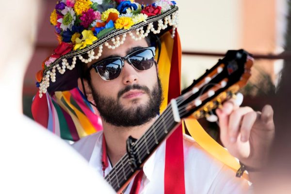 ¿Qué es una fiesta tradicional? ¿Qué es una fiesta tradicional?